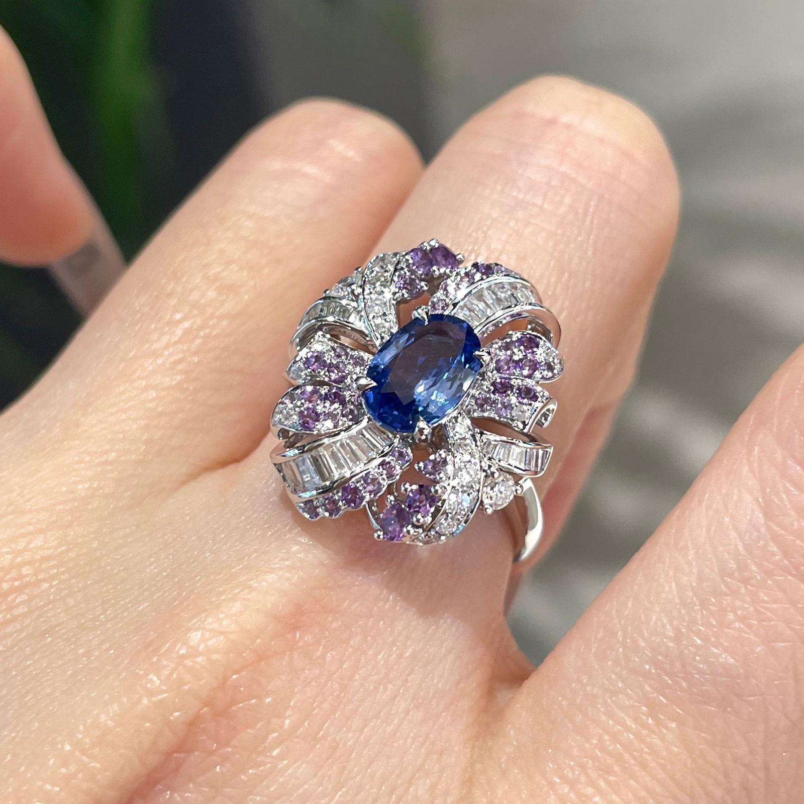 14k Gold 1.1 Ct Natural Sapphire & Diamond & Sapphire Ring - 4