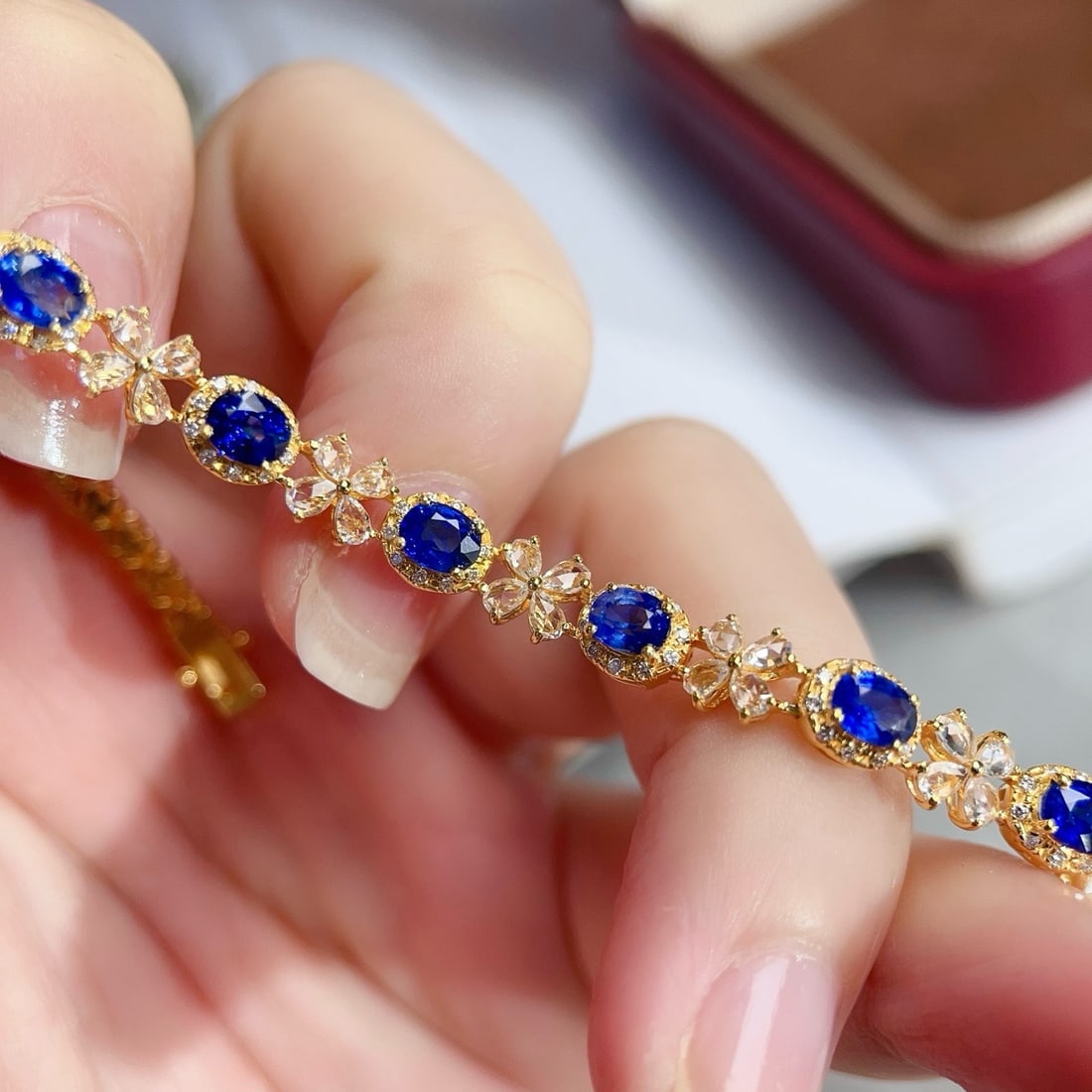 14k Gold 3.84 Ctw Vivid Blue Natural Sapphire & Sapphire Bracelet - 4