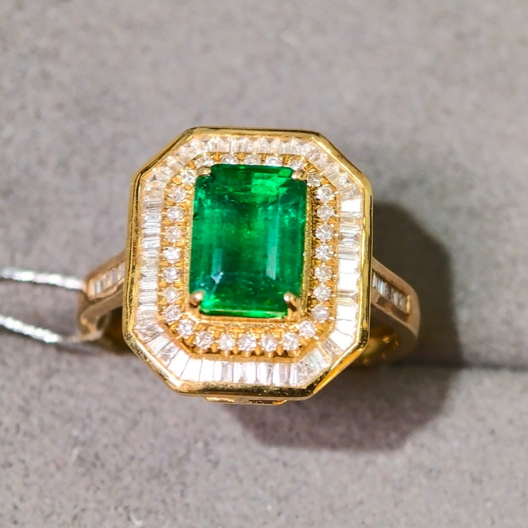 14k Gold 2.84 Ctw Vivid Green Natural Emerald & Diamond Ring - 5