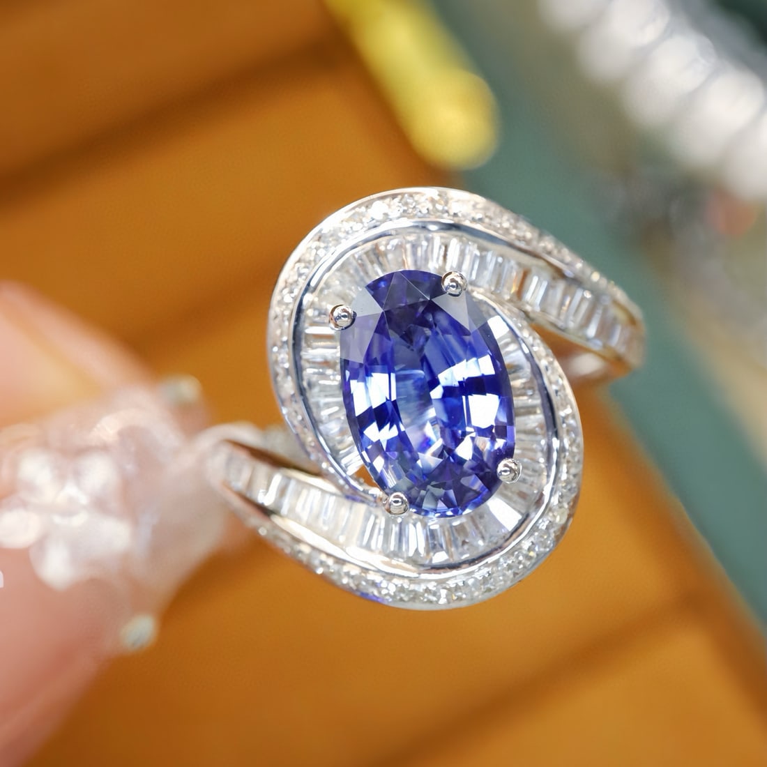 14k Gold 2.72 Ctw Natural Sapphire & Diamond Ring: Ref:231067099 // gold content:14k gold // ring size:7. 25 us // // main gemstone:sapphire // shape:oval // carat weight:2. 02ct // color:blue // treatment:natural // // adjacent gemstone 2 :