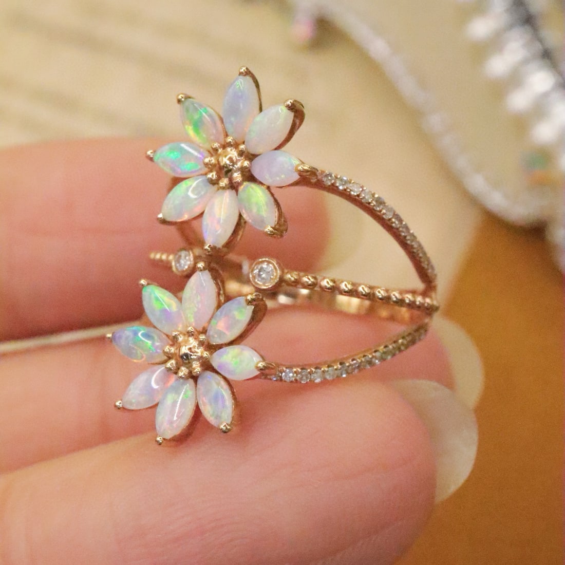 14k Gold 1.03 Ctw Natural Opal & Diamond Ring - 4