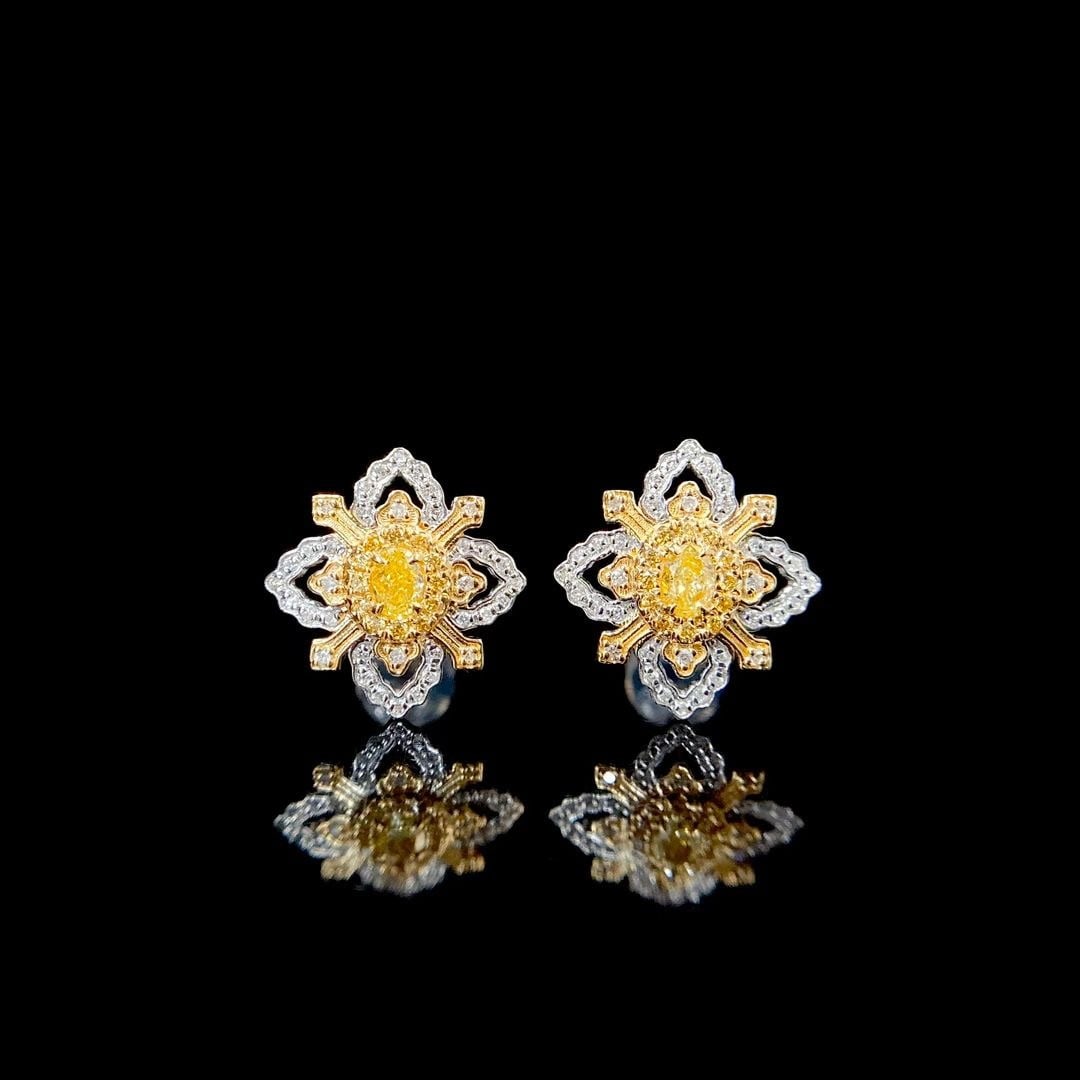 14k Gold 0.50 Ctw Natural Yellow Diamond & Diamond Earrings: Ref:231067114 // gold content:14k gold // main gemstone:yellow diamond // shape:oval // carat weight:0. 22ct // color:yellow // treatment:natural // // adjacent gemstone 2 : diamond // shape:round