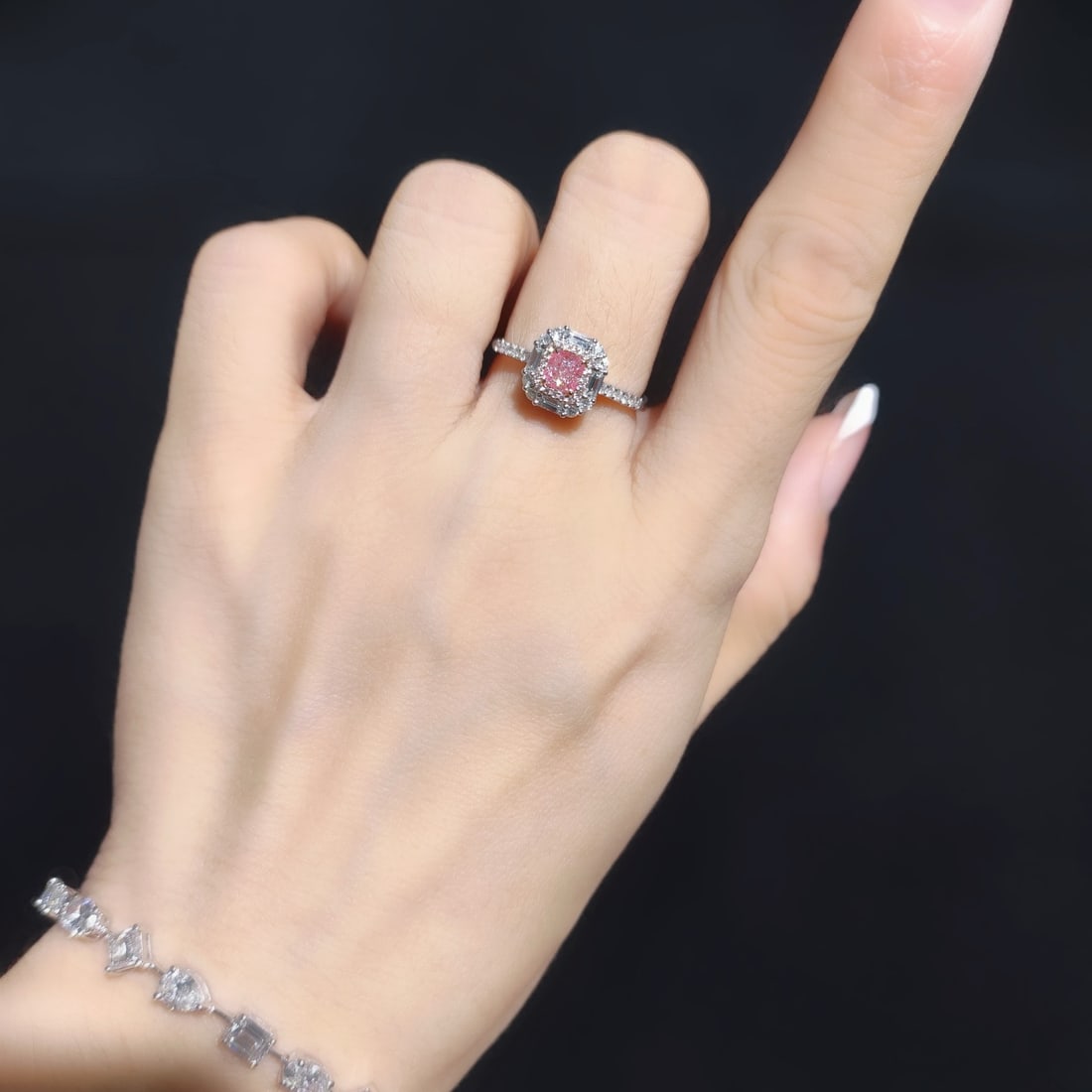 14k Gold 0.70 Ctw Natural Pink Diamond & Diamond Ring - 3