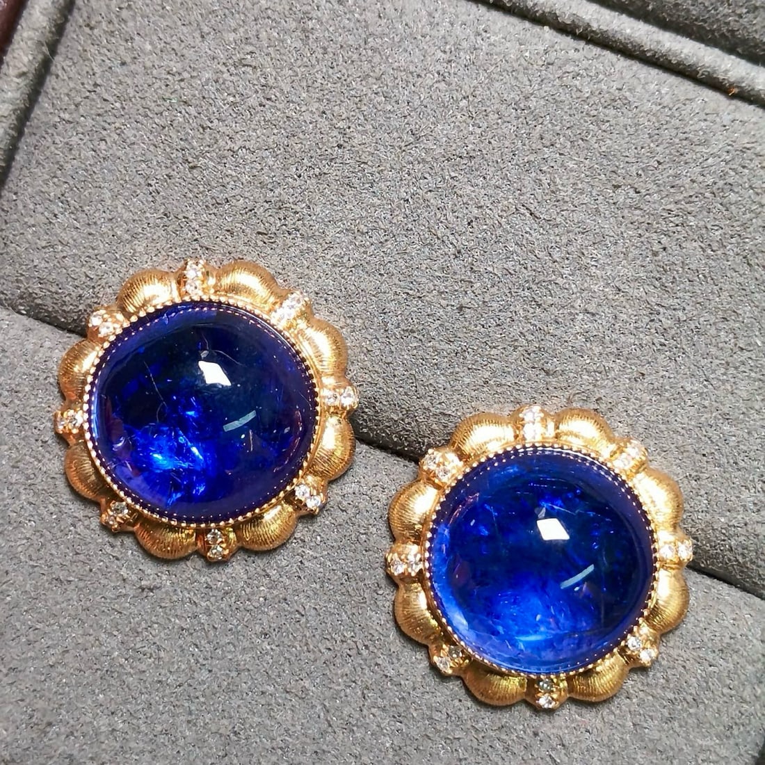 14k Gold 17.33 Ct Natural Tanzanite & Diamond Earrings - 7