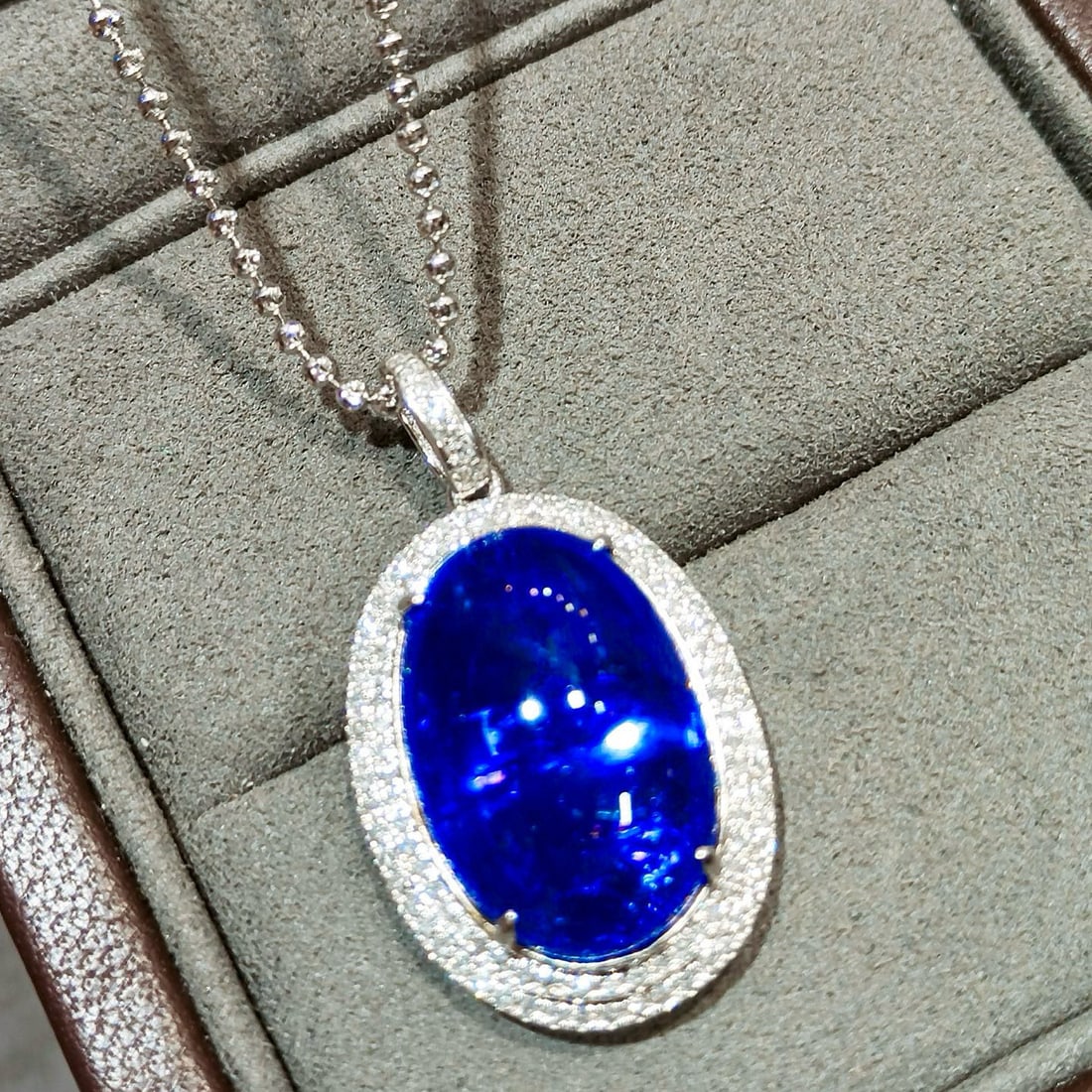 14k Gold 19.15 Ctw Natural Tanzanite & Diamond Pendant( Without Chain ) - 4