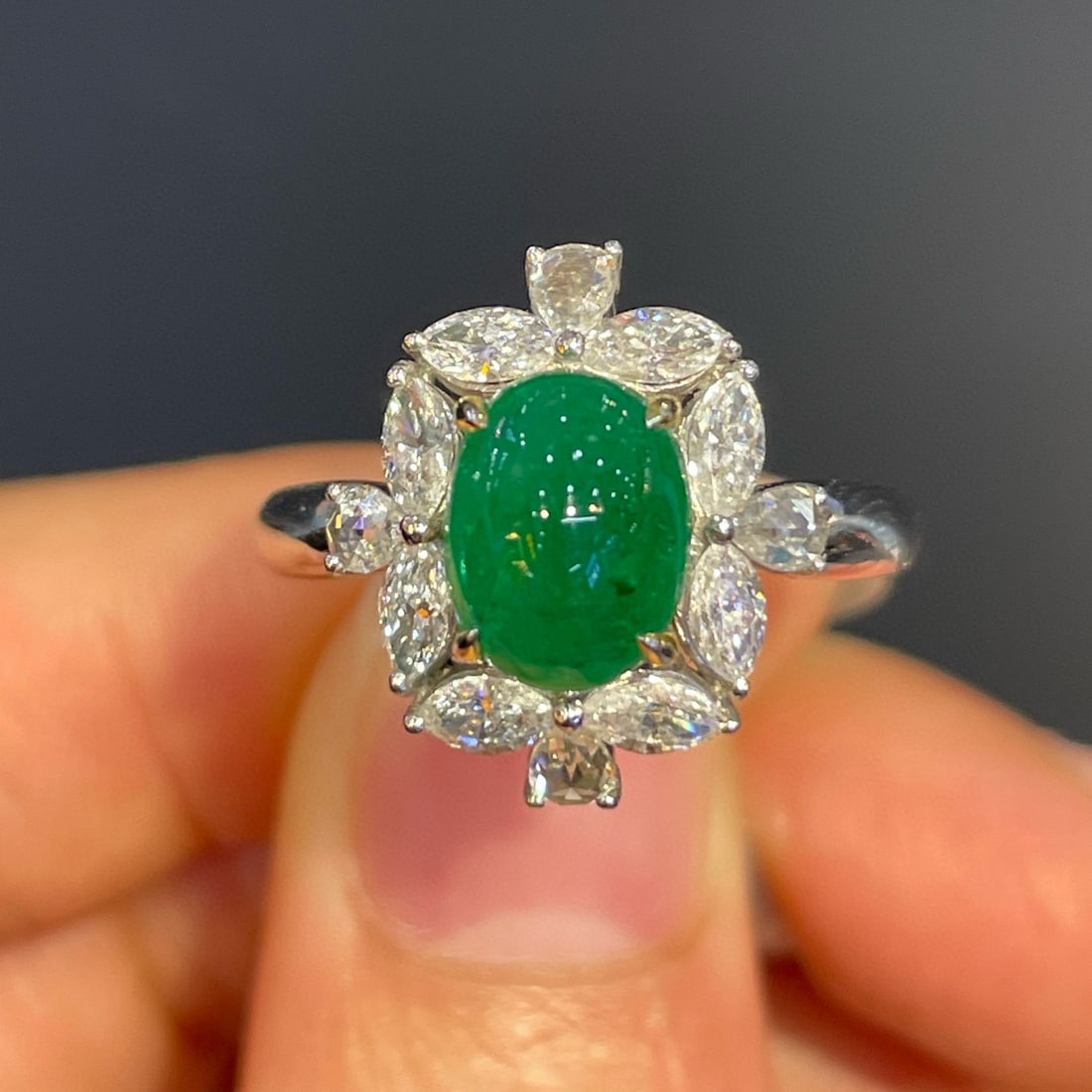 14k Gold 3.75 Ctw Vivid Green Natural Emerald & Diamond Ring: Ref:231067223 // gold content:14k gold // ring size:7. 25us // // main gemstone:emerald // shape:oval // carat weight:2. 4ct // color:vivid green // treatment:natural // // adjacent gemstone 2 :