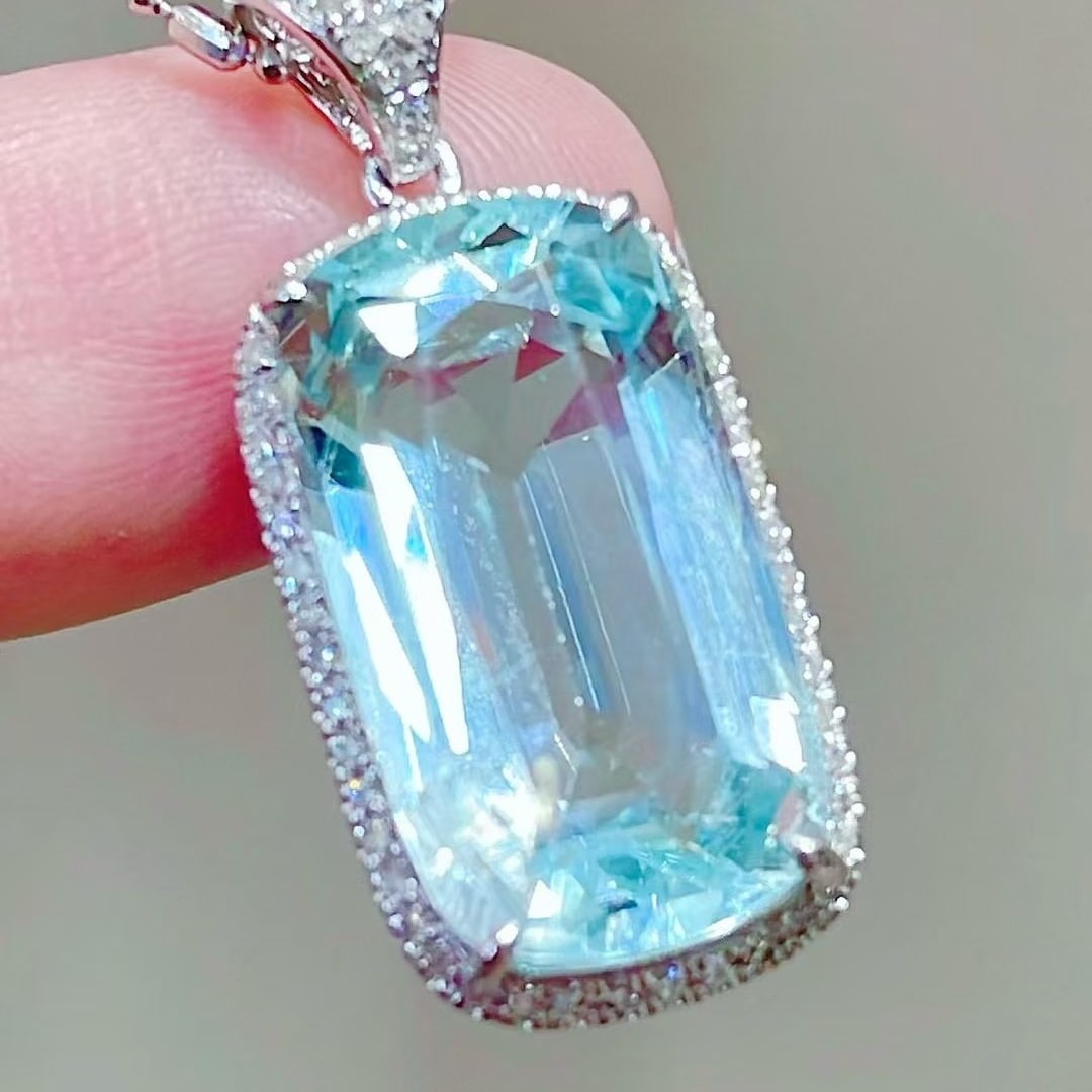 14k Gold 7.12 Ct Natural Aquamarine & Diamond Pendant( Without Chain ) - 3