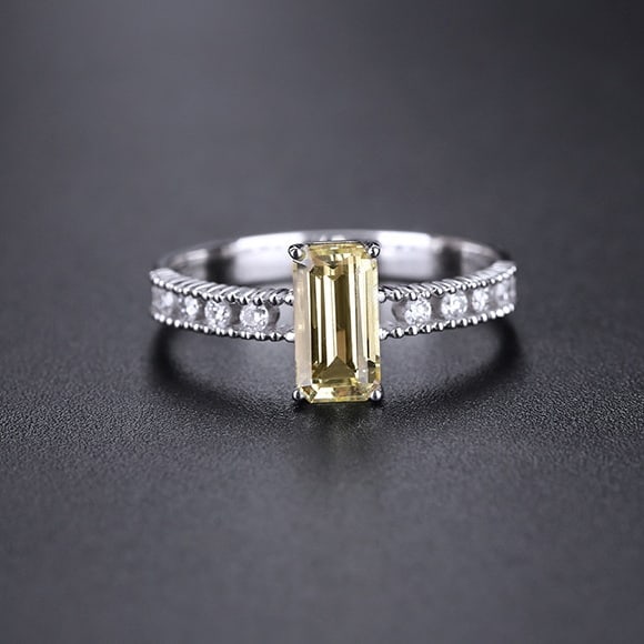 14k Gold 1.22 Ctw Natural Chrysoberyl & Diamond Ring: Ref:231068003 // gold content:14k gold // ring size:7. 25us // // main gemstone:chrysoberyl // shape:octagonal // carat weight:1. 09ct // color:yellow // treatment:natural // // adjacent gemstone 2 :