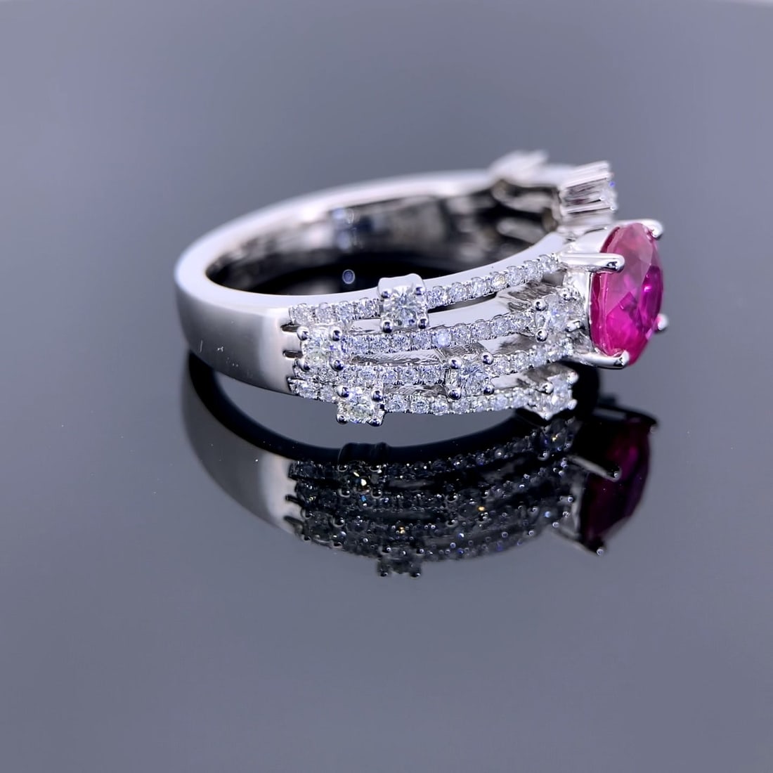 14k Gold 1.73 Ctw Natural Ruby & Diamond Ring - 6