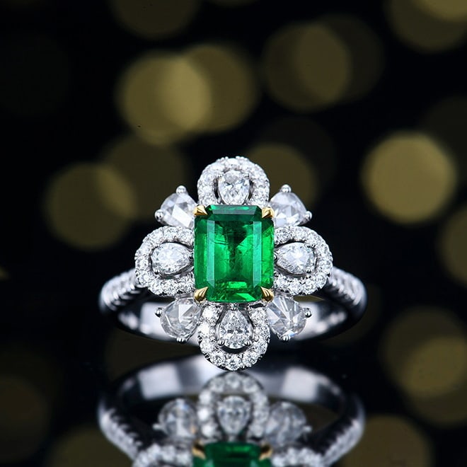 14k Gold 1.92 Ctw Vivid Green Natural Emerald & Diamond Ring/pendant( Without Chain ): Ref:231068016 // gold content:14k gold // ring size:7. 25us // // main gemstone:emerald // shape:octagonal // carat weight:1. 01ct // color:vivid green // treatment:natural // // adjacent gemstone