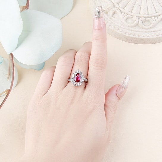 14k Gold 1.69 Ctw Natural Ruby & Diamond Ring - 8