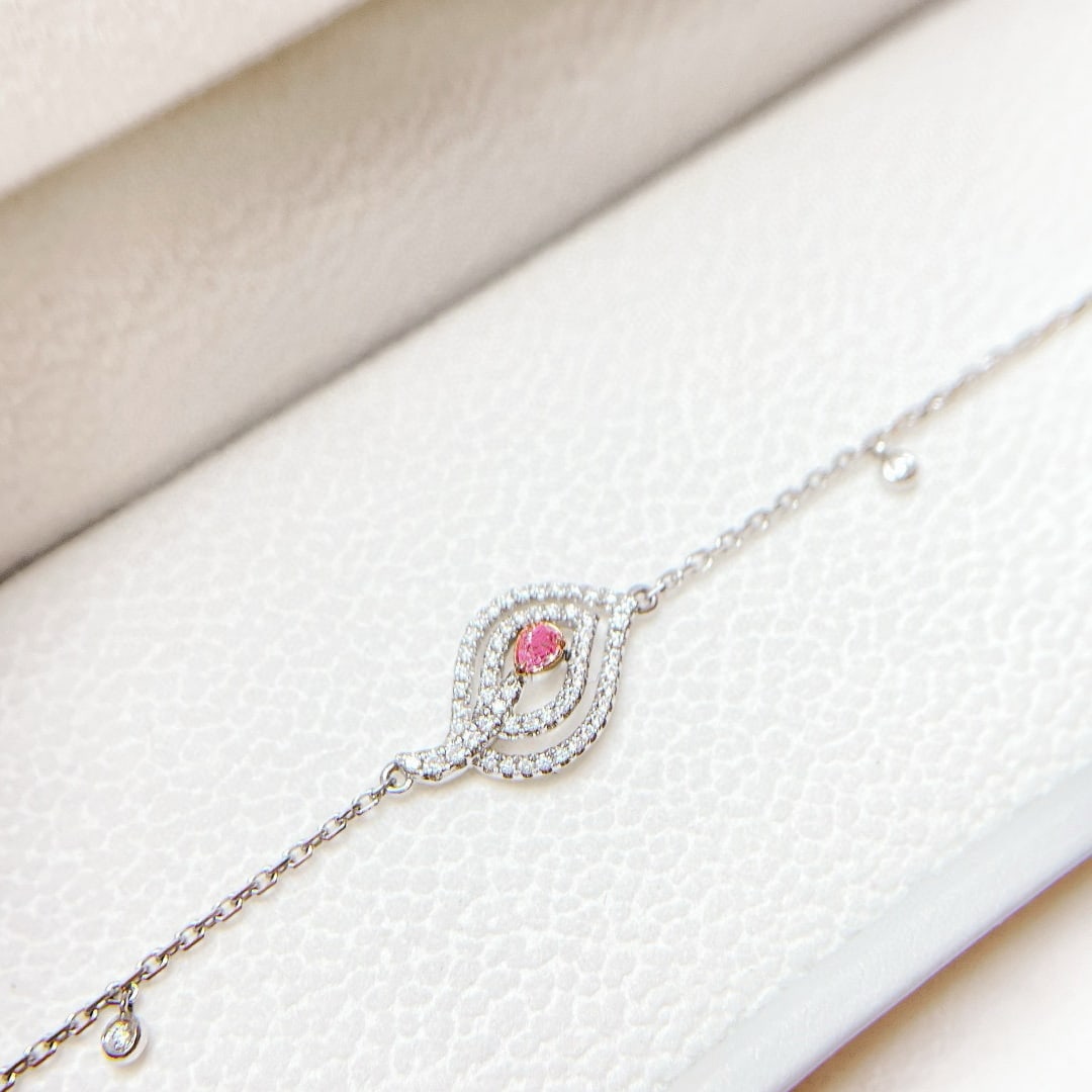 14k Gold 0.26 Ctw Natural Pink Diamond & Diamond Bracelet: Ref:231068038 // gold content:14k gold // main gemstone:pink diamond // shape:pear // carat weight:0. 07ct // color:pink // treatment:natural // // adjacent gemstone 2 : diamond // shape:round //
