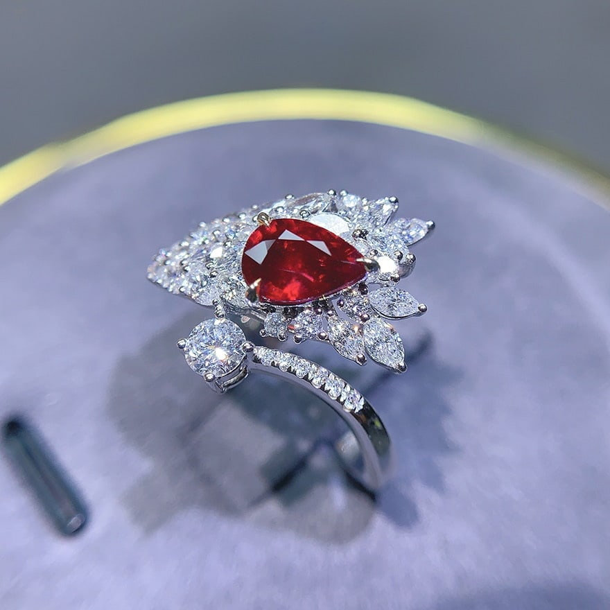 14k Gold 2.11 Ctw Natural Ruby & Diamond Ring - 5