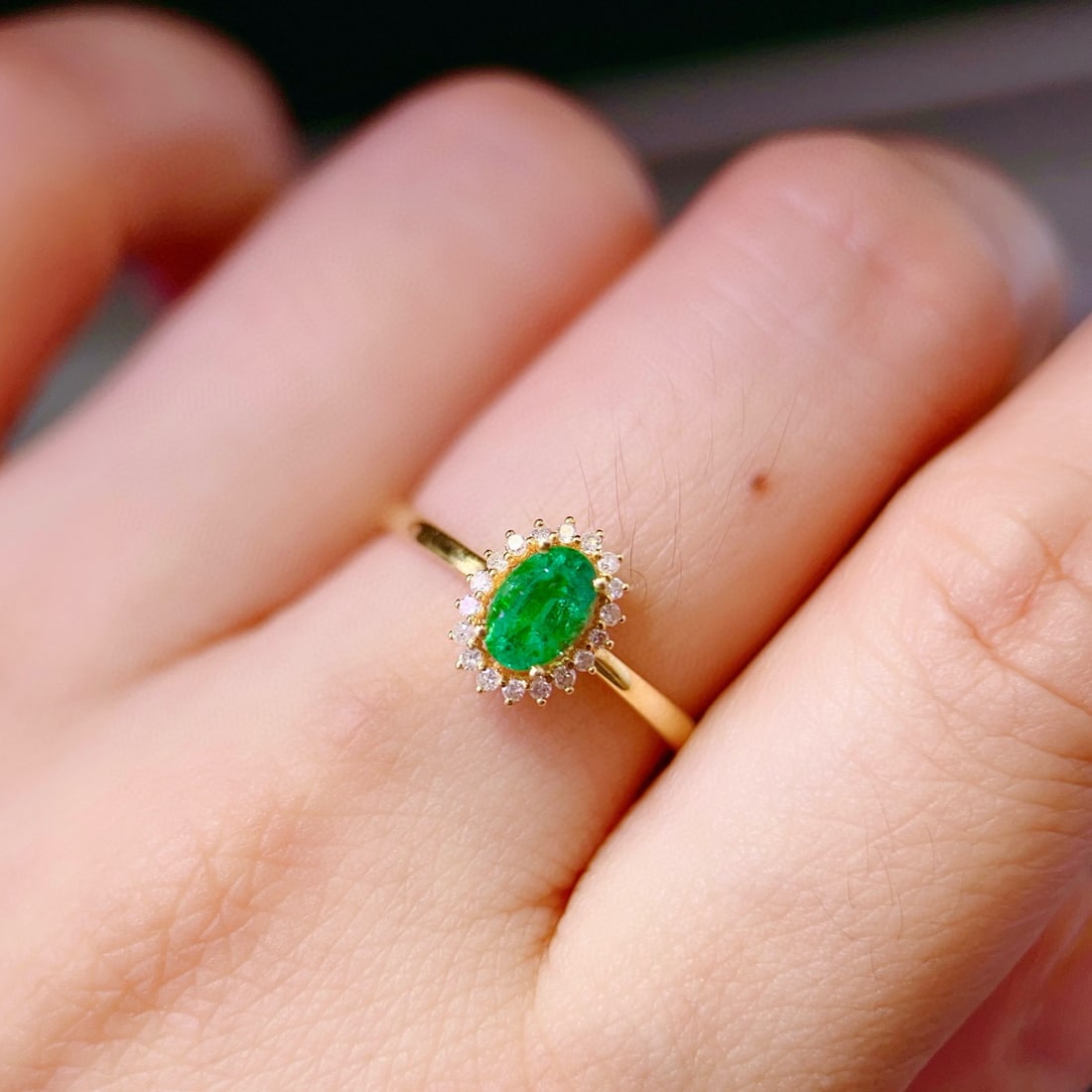 14k Gold 0.55 Ct Natural Emerald & Diamond Ring - 6