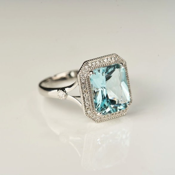 14k Gold 3.03 Ct Natural Aquamarine & Diamond Ring - 8