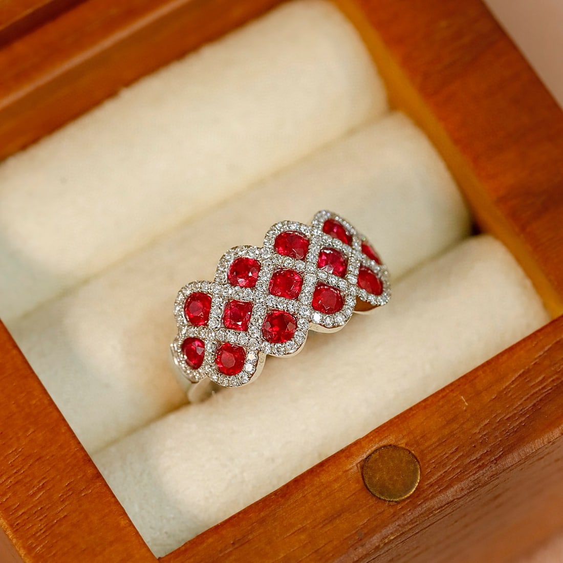 14k Gold 1.61 Ctw Natural Ruby & Diamond Ring: Ref:231068092 // gold content:14k gold // ring size:7. 25us // // main gemstone:ruby // shape:round // carat weight:1. 3ct // color:pigeonblood red // treatment:natural // cut grade:g // //