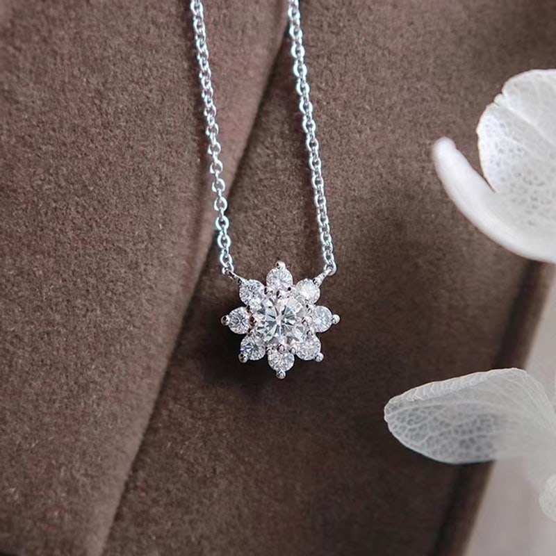 14k Gold 0.2 Ct Natural H Diamond Necklace: Ref:231068107 // gold content:14k gold // main gemstone:diamond // shape:round // carat weight:0. 2ct // clarity grade:vs-si // color:h // treatment:natural // cut grade:g // // adjacent gemstone 2