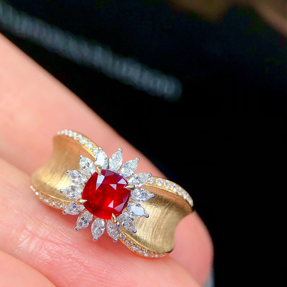 14k Gold 1.57 Ctw Natural Ruby & Diamond Ring - 4