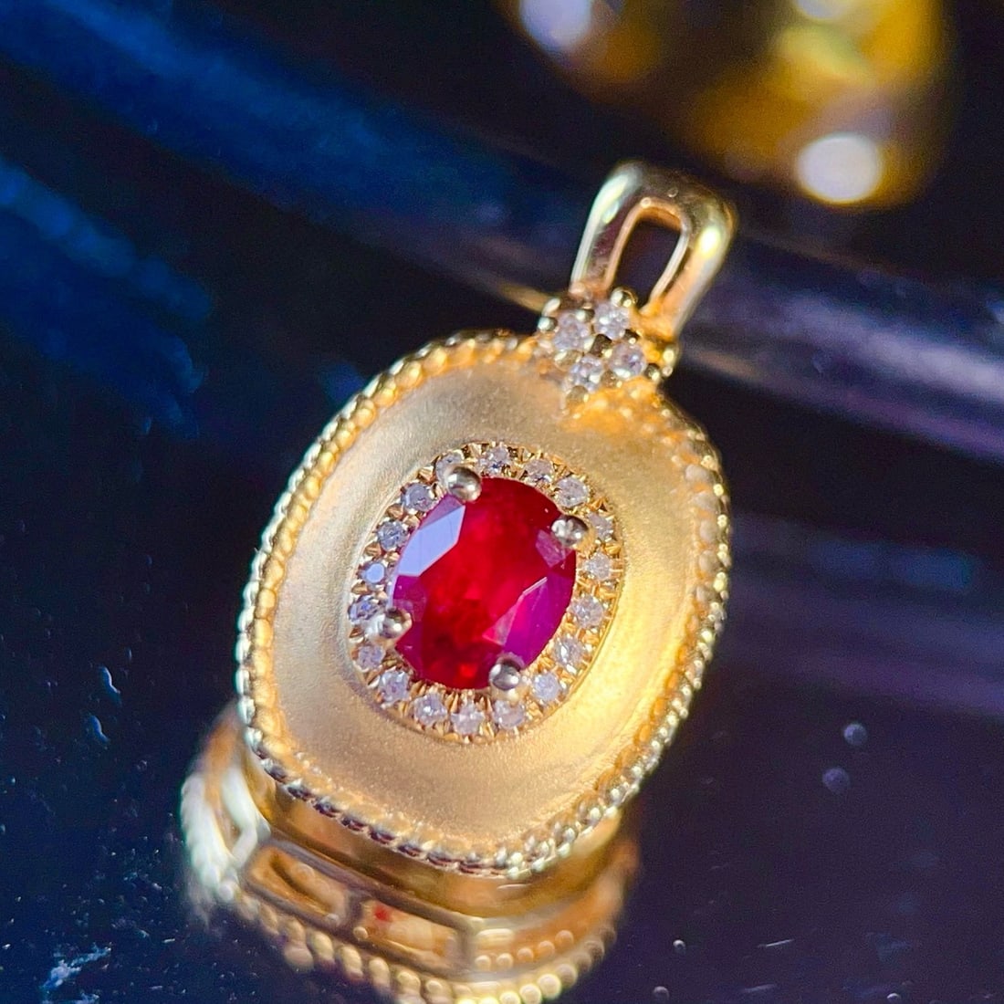 14k Gold 0.5 Ct Natural Ruby & Diamond Pendant( Without Chain ): Ref:231068164 // gold content:14k gold // main gemstone:ruby // shape:oval // carat weight:0. 5ct // color:red // treatment:natural // // adjacent gemstone 2 : diamond // number of stones:22 //