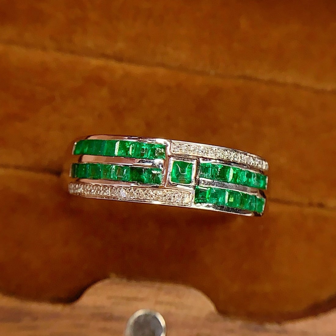 14k Gold 1 Ct Vivid Green Natural Emerald & Diamond Ring - 5