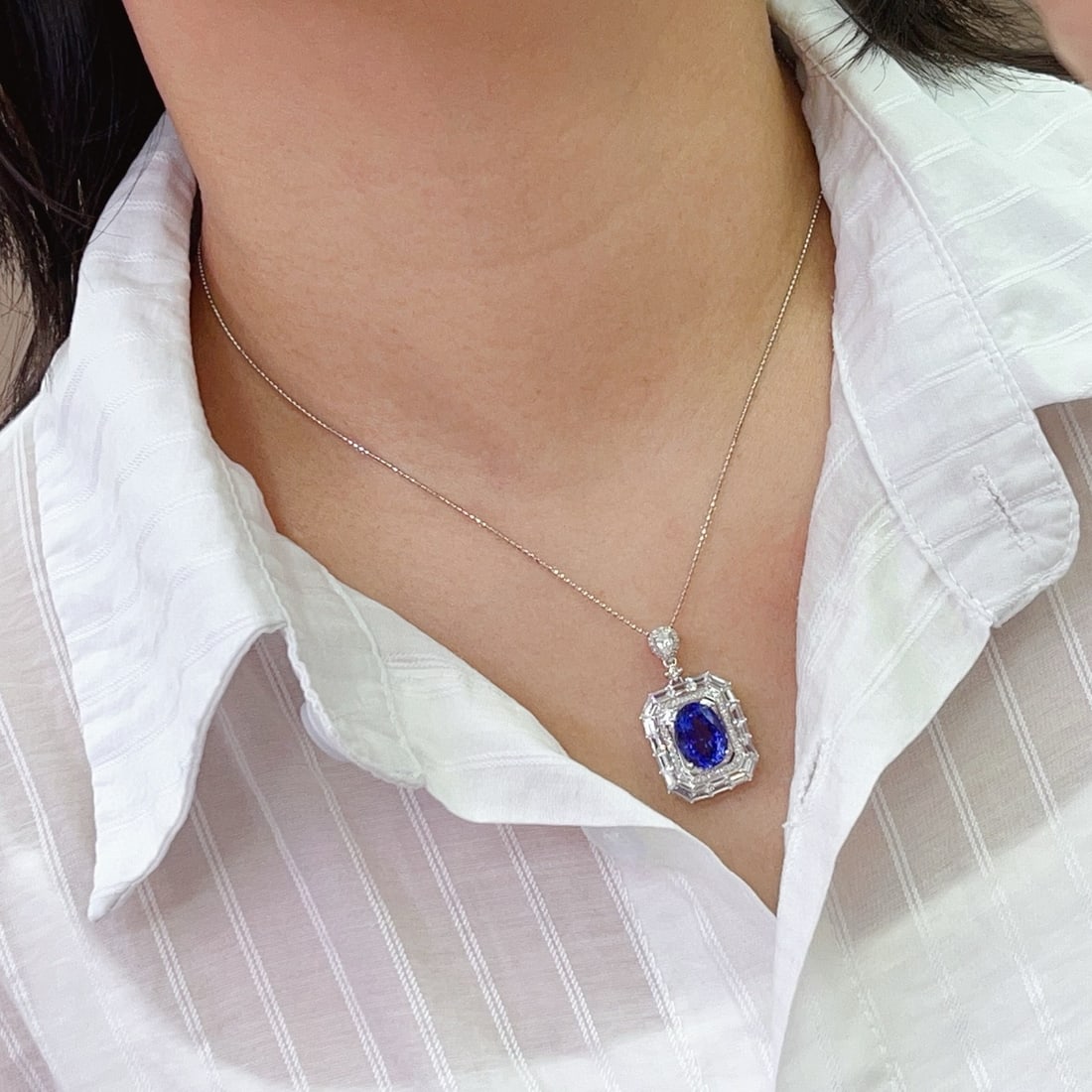 14k Gold 5.05 Ct Natural Tanzanite & Diamond & Sapphire Pendant( Without Chain ) - 4