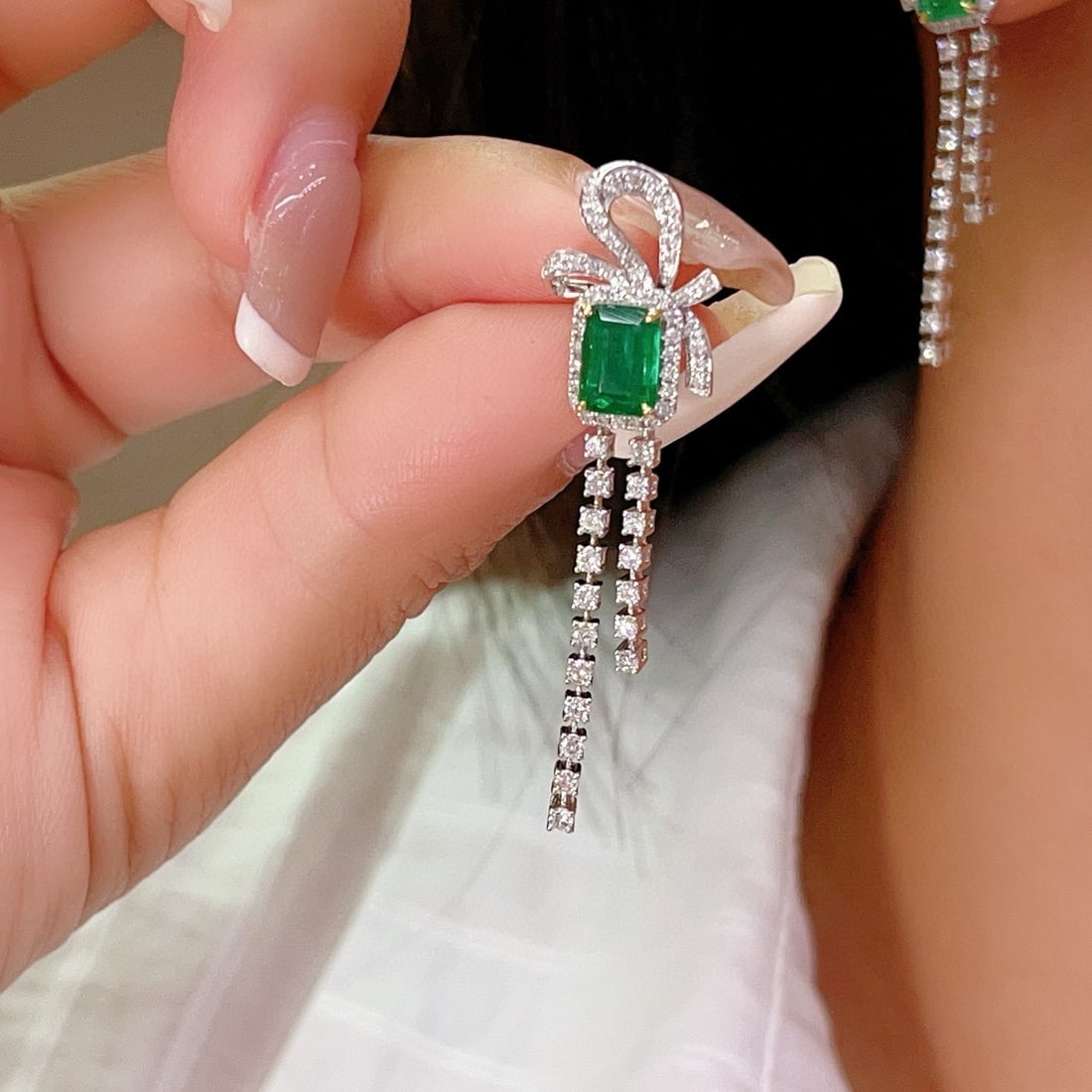 14k Gold 2.30 Ct Vivid Green Natural Emerald & Diamond Earrings - 6