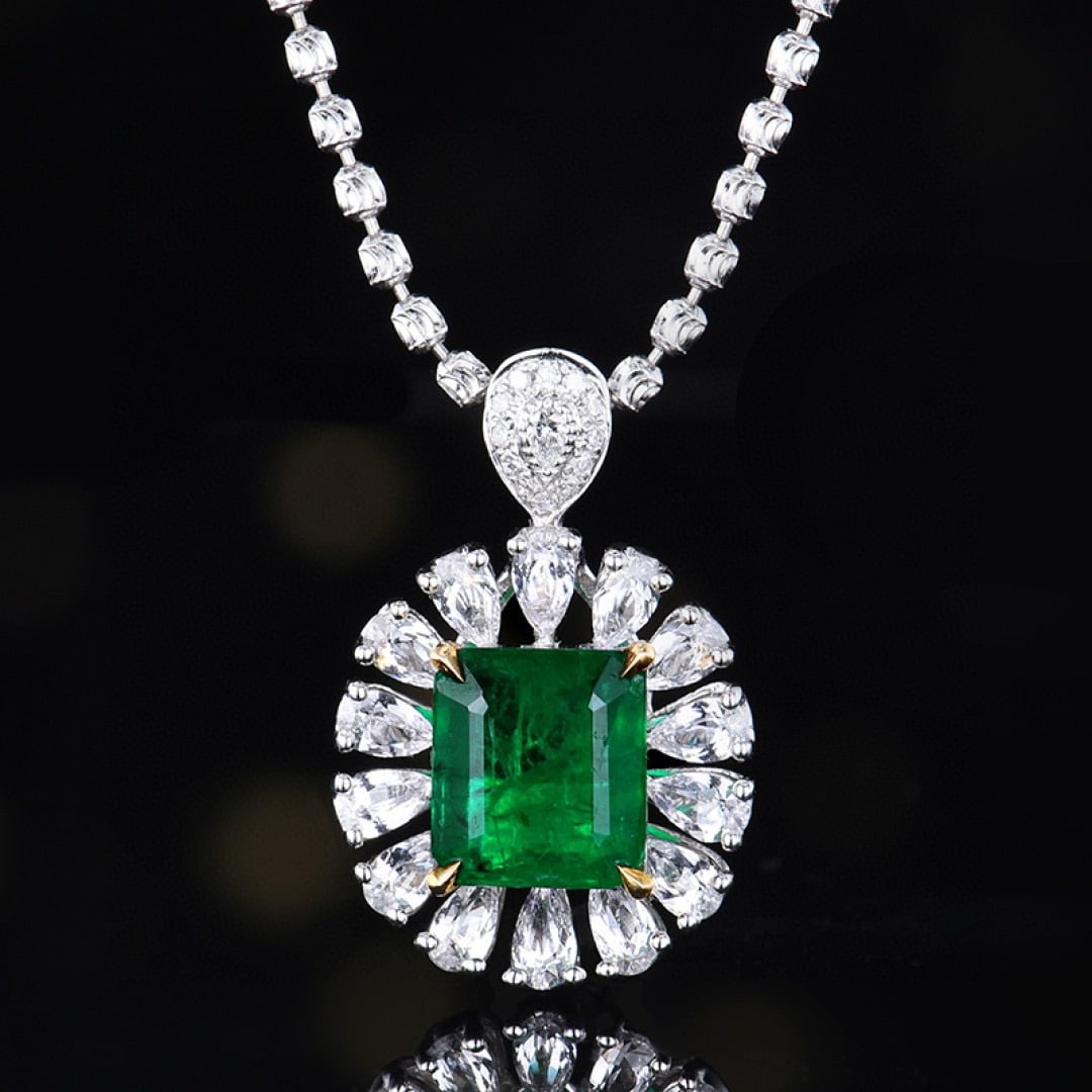14k Gold 1.76 Ctw Vivid Green Natural Emerald & Diamond Pendant( Without Chain ): Ref:231068232 // gold content:14k gold // main gemstone:emerald // shape:octagonal // carat weight:1. 71ct // color:vivid green // treatment:natural // // adjacent gemstone 2 : diamond // number of st