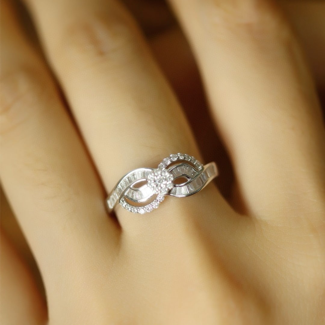 14k Gold 0.35 Ct Natural H Diamond Ring - 2