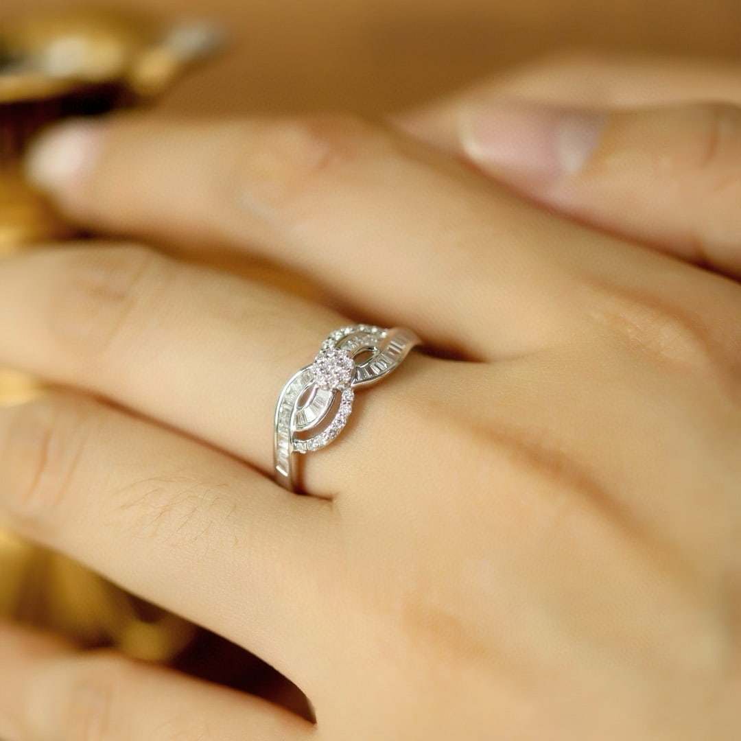 14k Gold 0.35 Ct Natural H Diamond Ring - 6