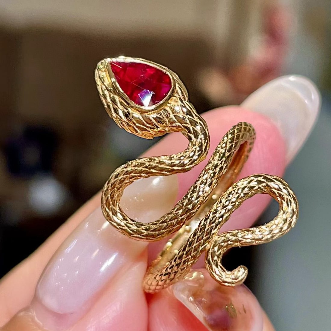 14k Gold 0.7 Ct Vivid Red Natural Ruby Ring - 2