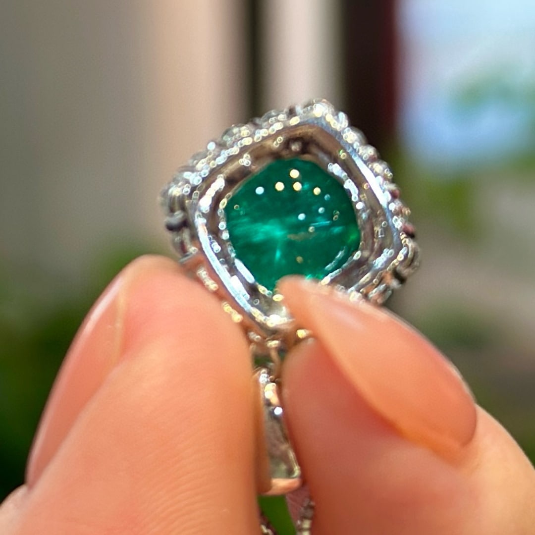 14k Gold 4.13 Ctw Vivid Green Natural Emerald & Diamond Pendant( Without Chain ) - 6