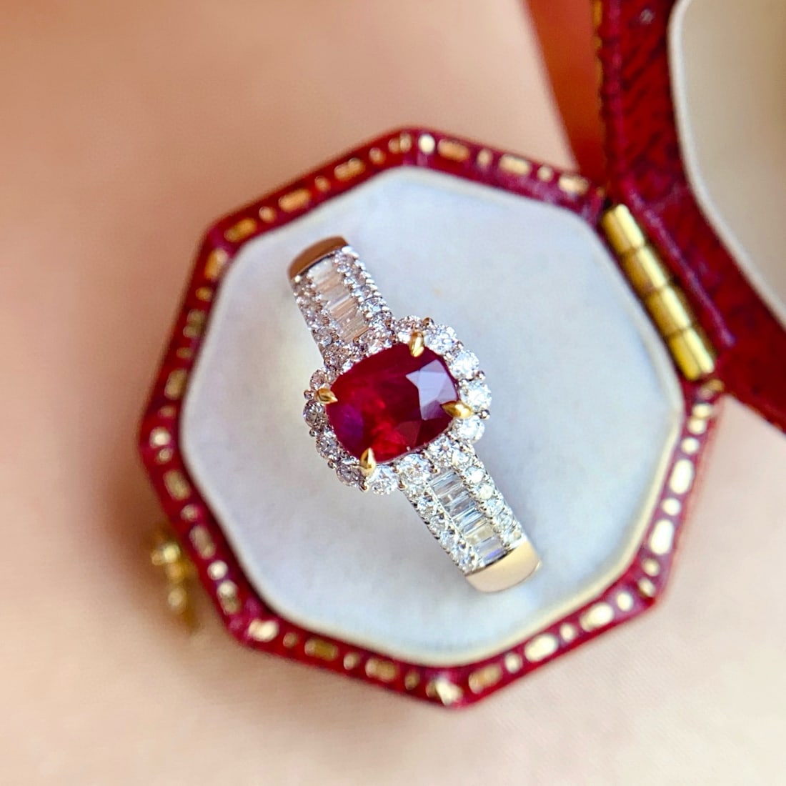 14k Gold 1.10 Ct Vivid Red Natural Ruby & Diamond Ring - 5
