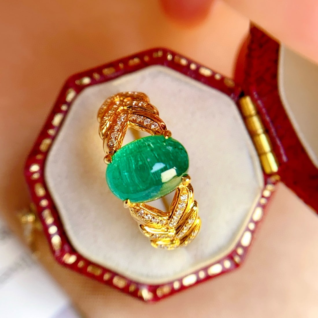 14k Gold 2.00 Ct Natural Emerald & Diamond Ring - 2