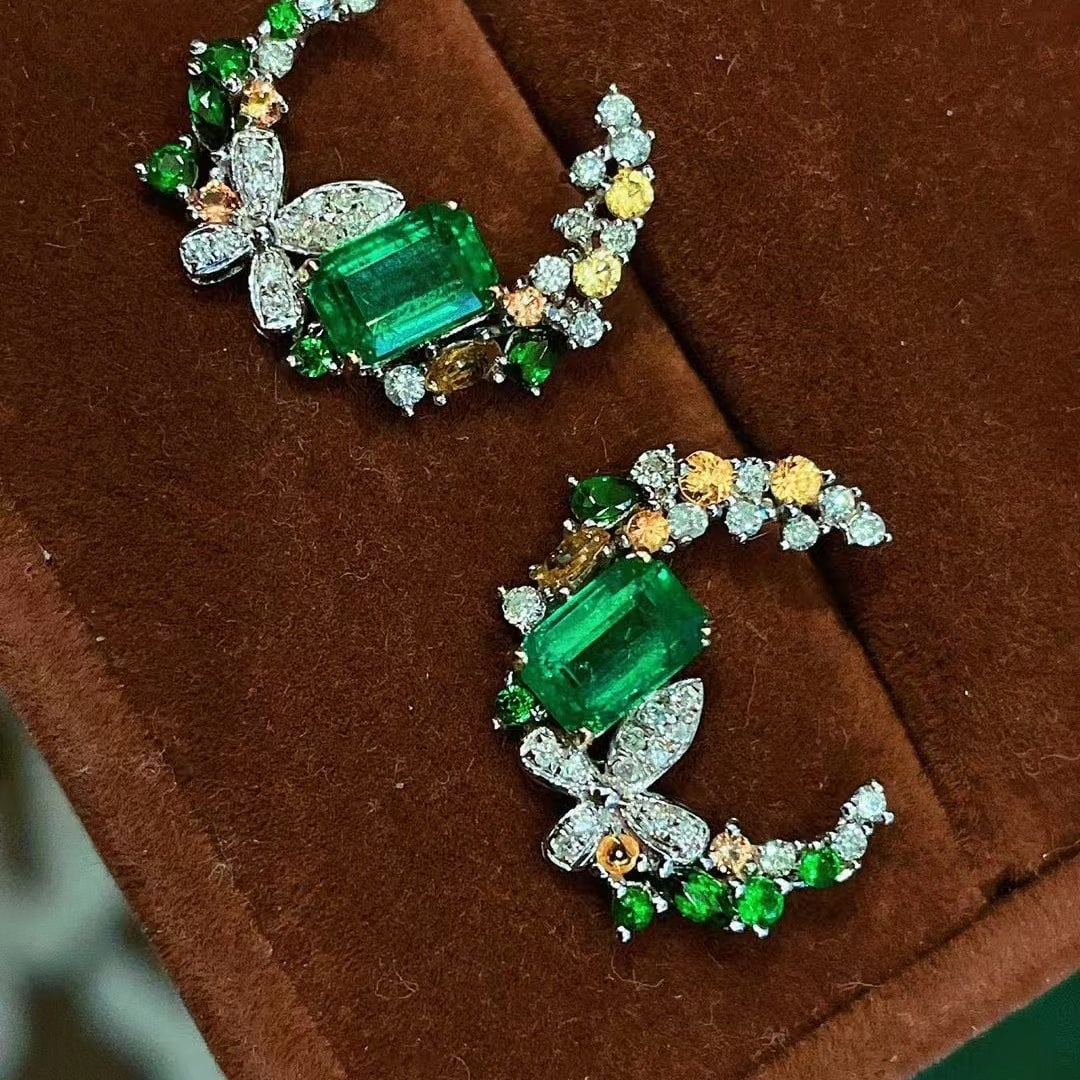 14k Gold 1.5 Ct Vivid Green Natural Emerald & Diamond & Sapphire & Emerald Earrings - 2