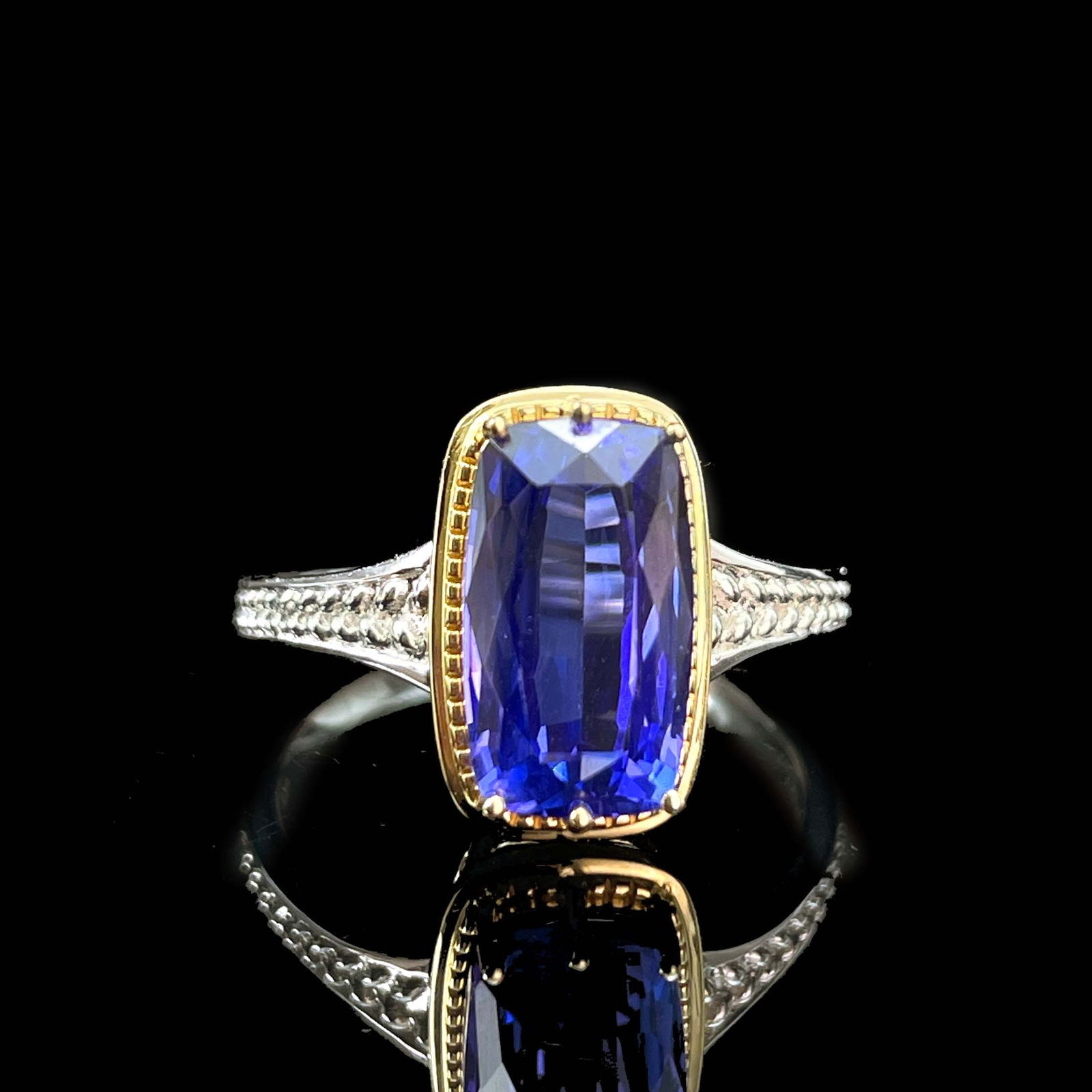14k Gold 3.07 Ct Natural Tanzanite Ring - 3