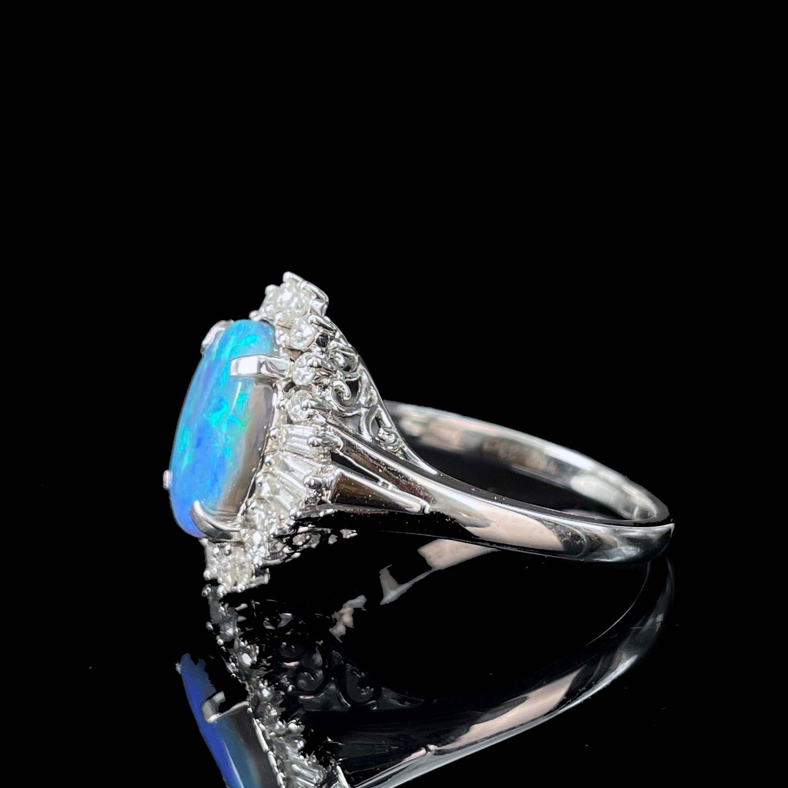 14k Gold 2.92 Ctw Natural Opal & Diamond Ring - 4