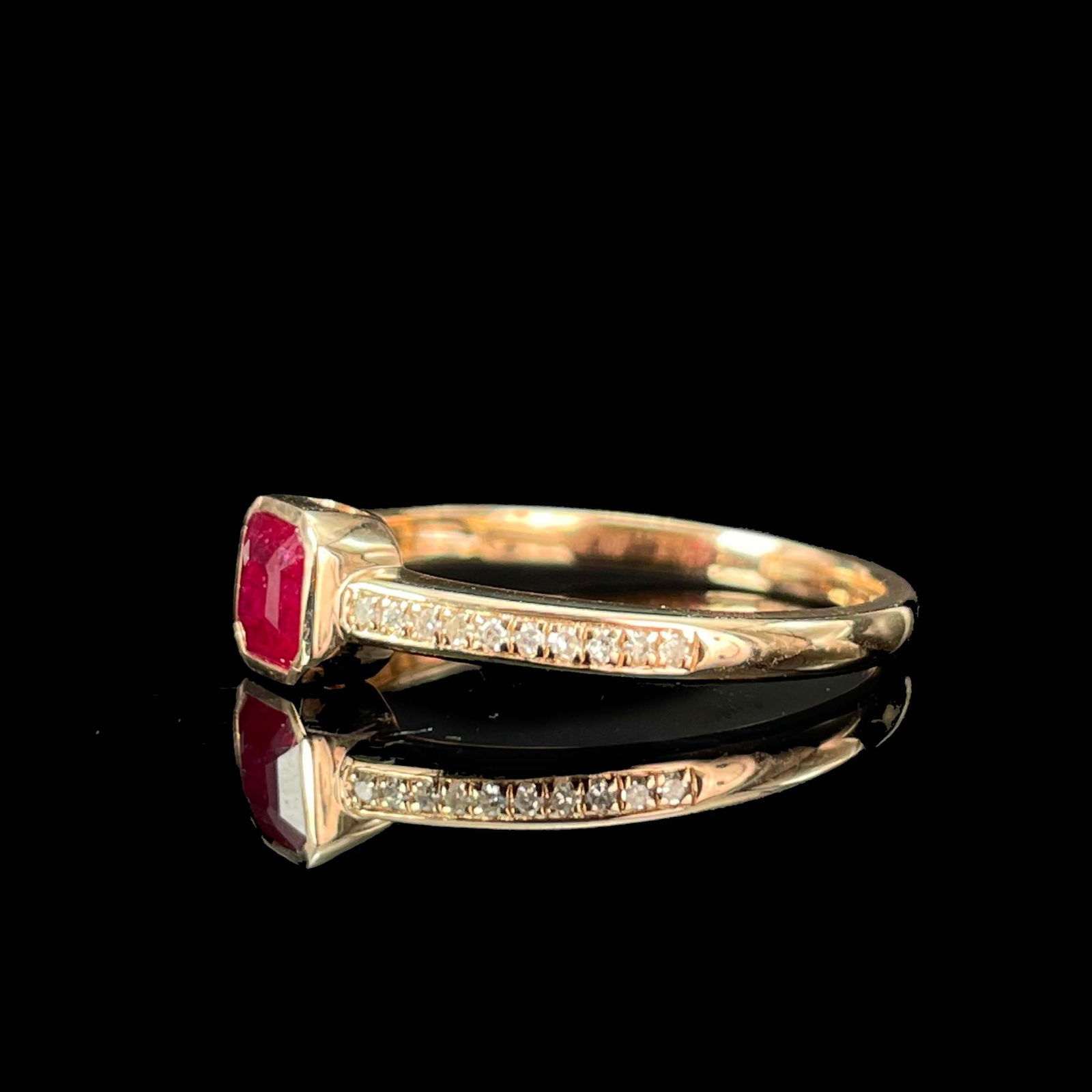 14k Gold 0.57 Ctw Natural Ruby & Diamond Ring - 3