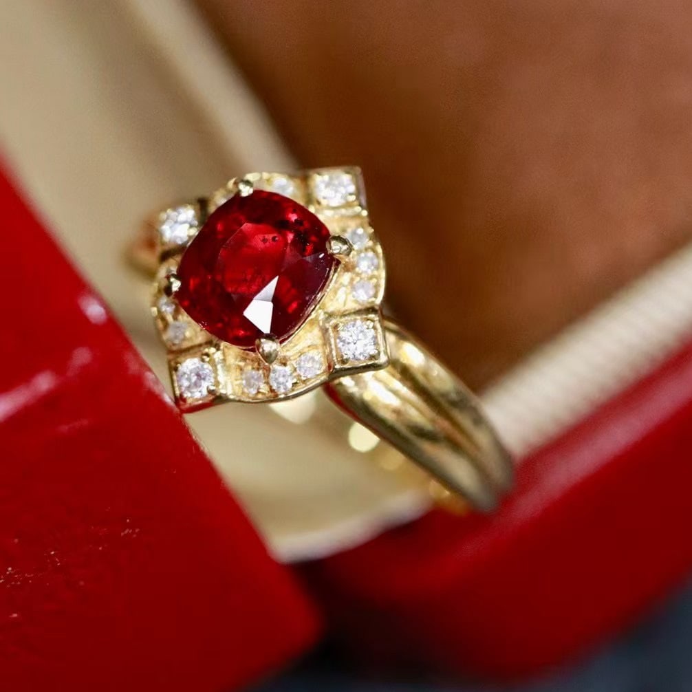 14k Gold 1.31 Ctw Natural Ruby & Diamond Ring - 3