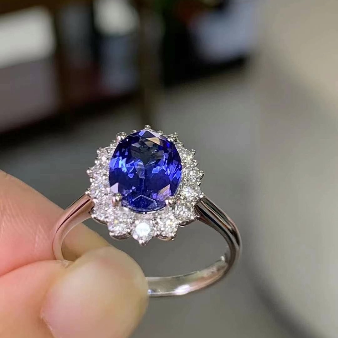 14k Gold 2.14 Ctw Natural Tanzanite & Diamond Ring - 3