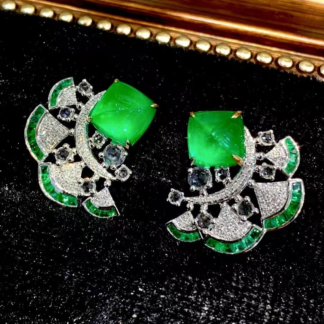 14k Gold 6 Ct Natural Emerald & Diamond & Sapphire & Emerald Earrings - 2