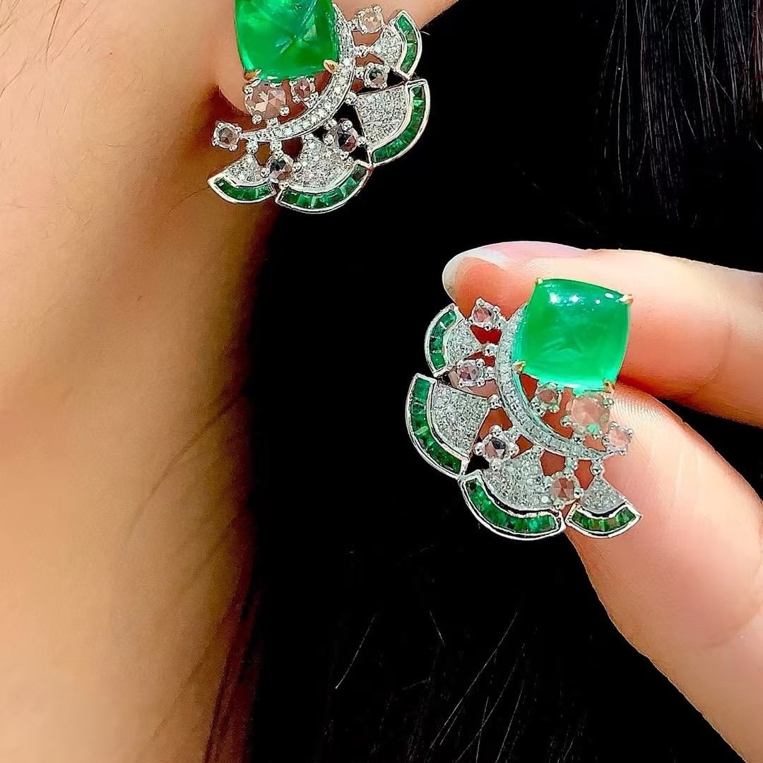 14k Gold 6 Ct Natural Emerald & Diamond & Sapphire & Emerald Earrings - 4