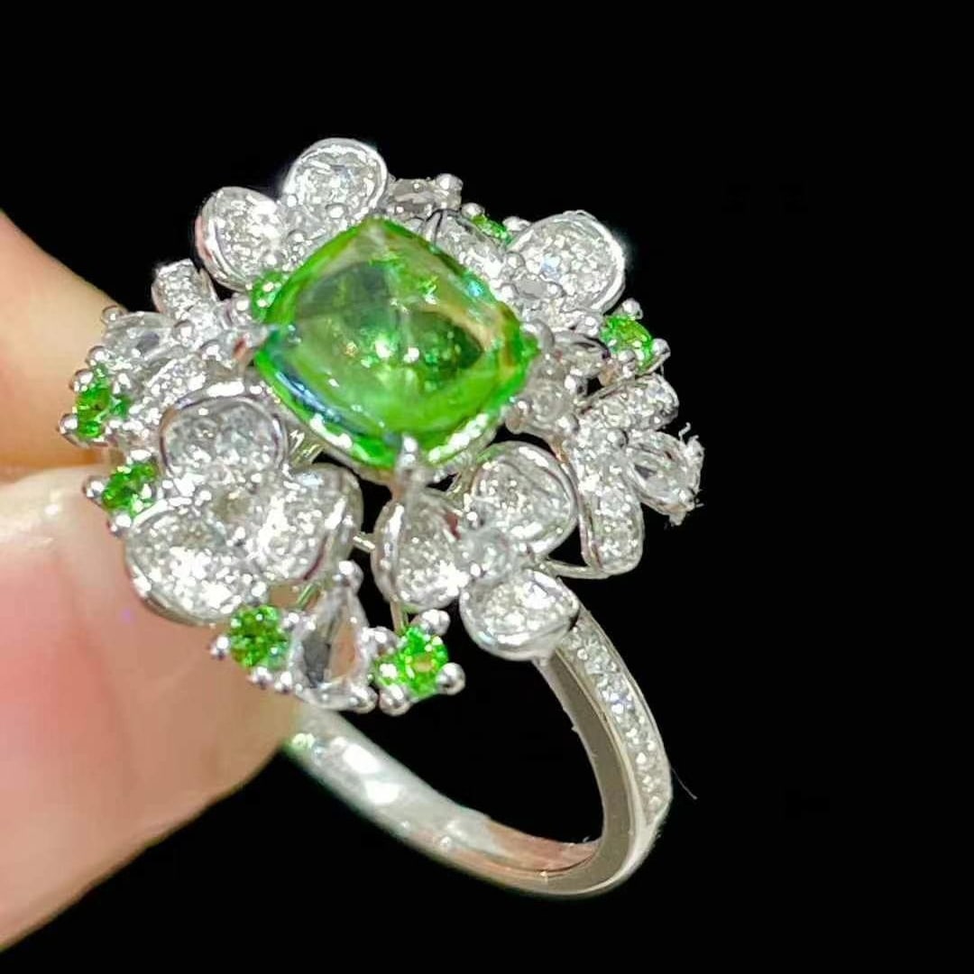14k Gold 1 Ct Natural Tsavorite & Diamond Ring - 4
