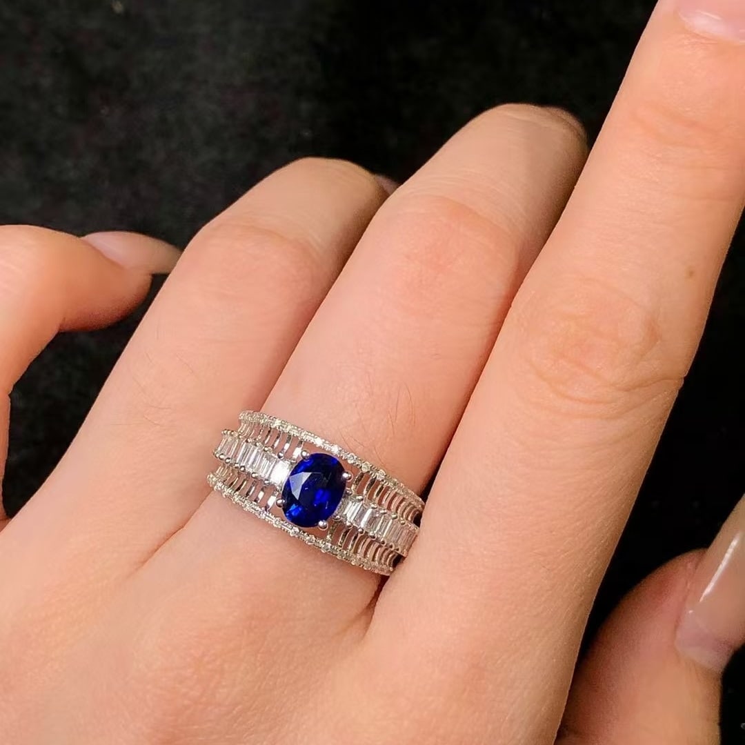 14k Gold 1.37 Ctw Vivid Blue Natural Sapphire & Diamond Ring - 2