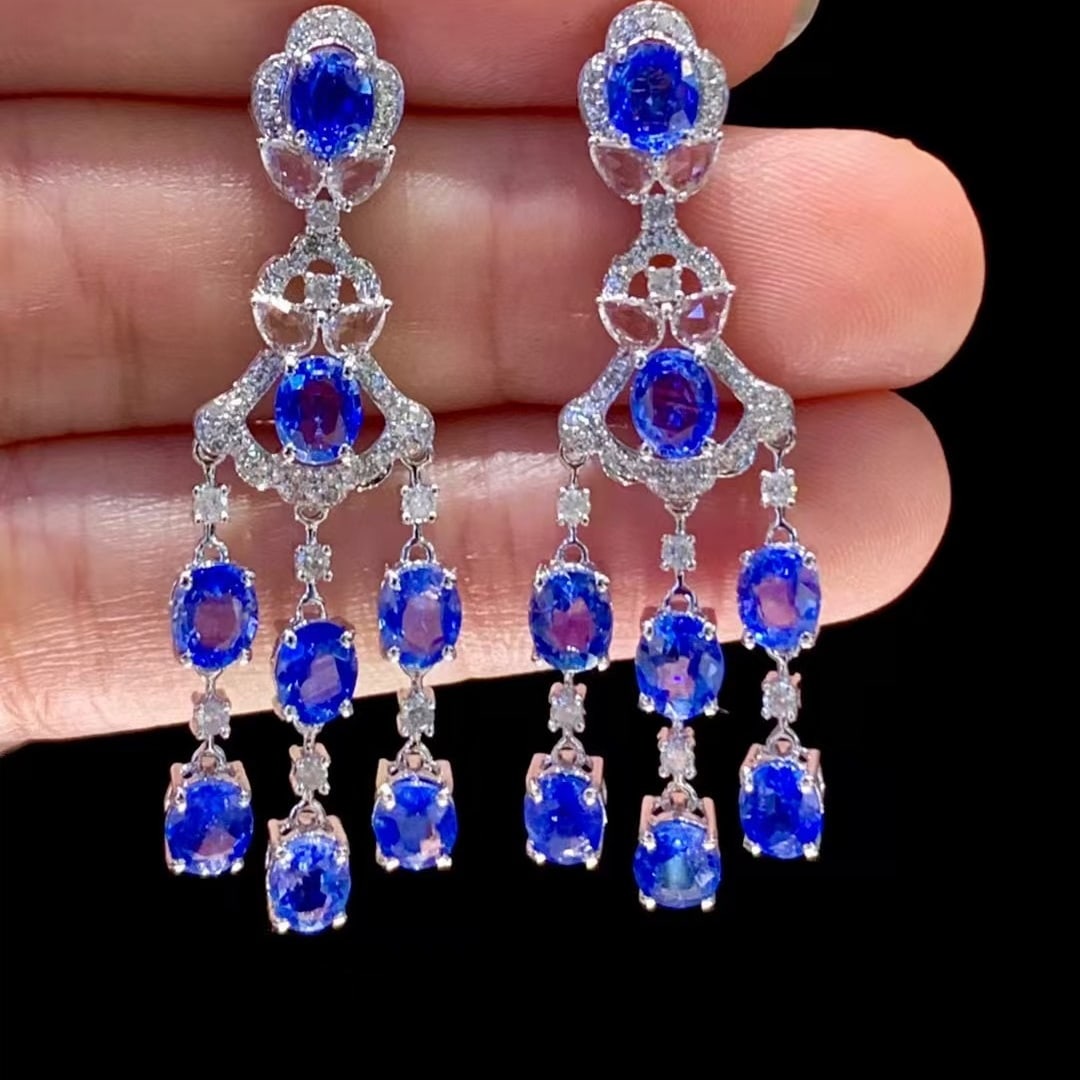 14k Gold 7 Ct Natural Sapphire & Diamond Earrings: Ref:230969179 // gold content:14k gold // main gemstone:sapphire // shape:oval // carat weight:7ct // color:blue // treatment:natural // // adjacent gemstone 2 : diamond // shape:round // clarity