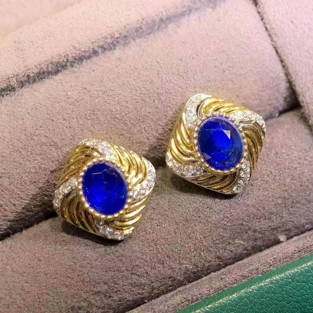 14k Gold 1.12 Ctw Natural Sapphire & Diamond Earrings: Ref:230969181 // gold content:14k gold // main gemstone:sapphire // shape:oval // carat weight:0. 99ct // color:royal blue // treatment:natural // // adjacent gemstone 2 : diamond // shape:round //