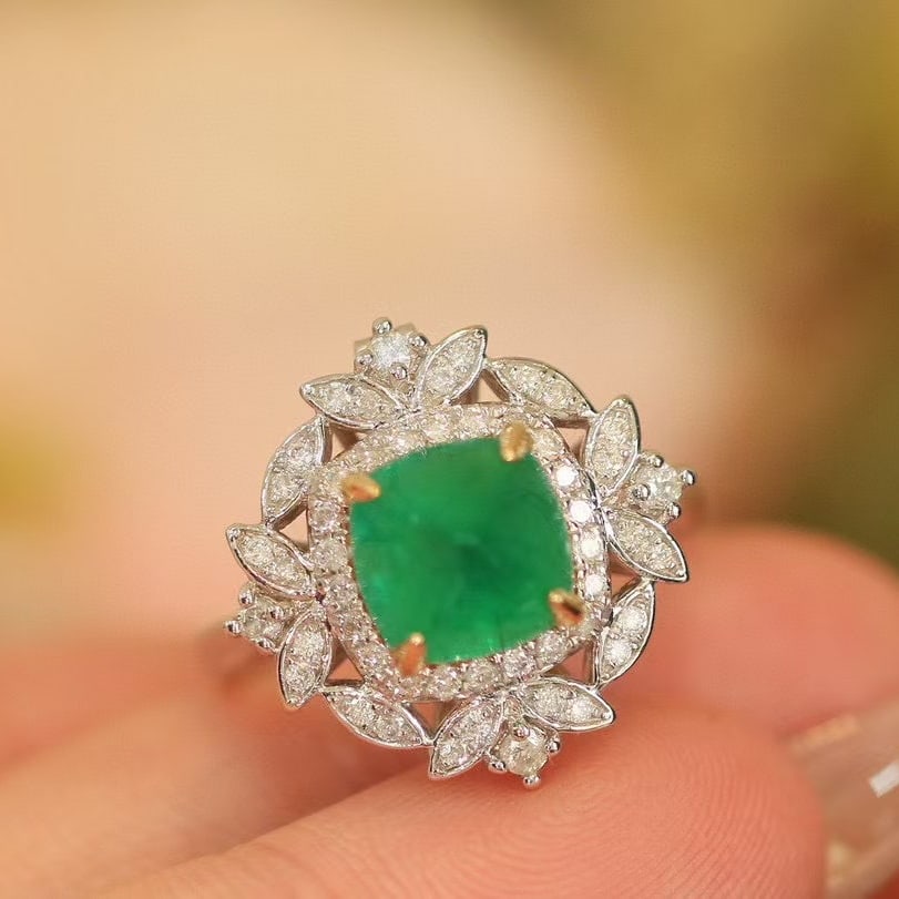 14k Gold 2.89 Ctw Natural Emerald & Diamond Ring/pendant( Without Chain ): Ref:230969194 // gold content:14k gold // ring size:7. 25us // // main gemstone:emerald // shape:suger-loaf // carat weight:2. 43ct // color:green // treatment:natural // // adjacent gemstone 2 :