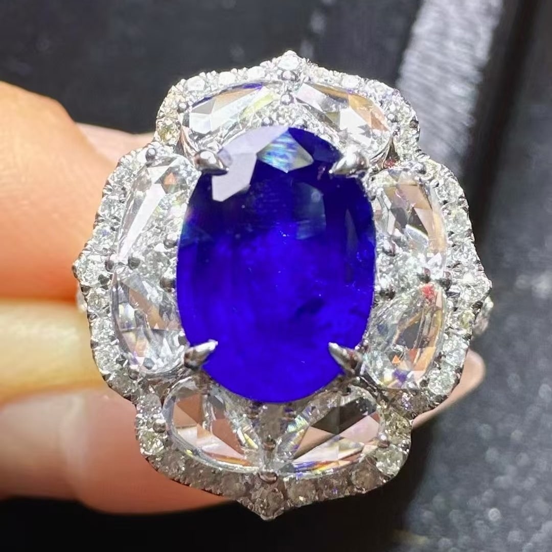 14k Gold 3.41 Ctw Natural Sapphire & Diamond Ring: Ref:230969206 // gold content:14k gold // ring size:7. 25us // // main gemstone:sapphire // shape:oval // carat weight:2. 43ct // color:royal blue // treatment:natural // // adjacent gemstone 2 :