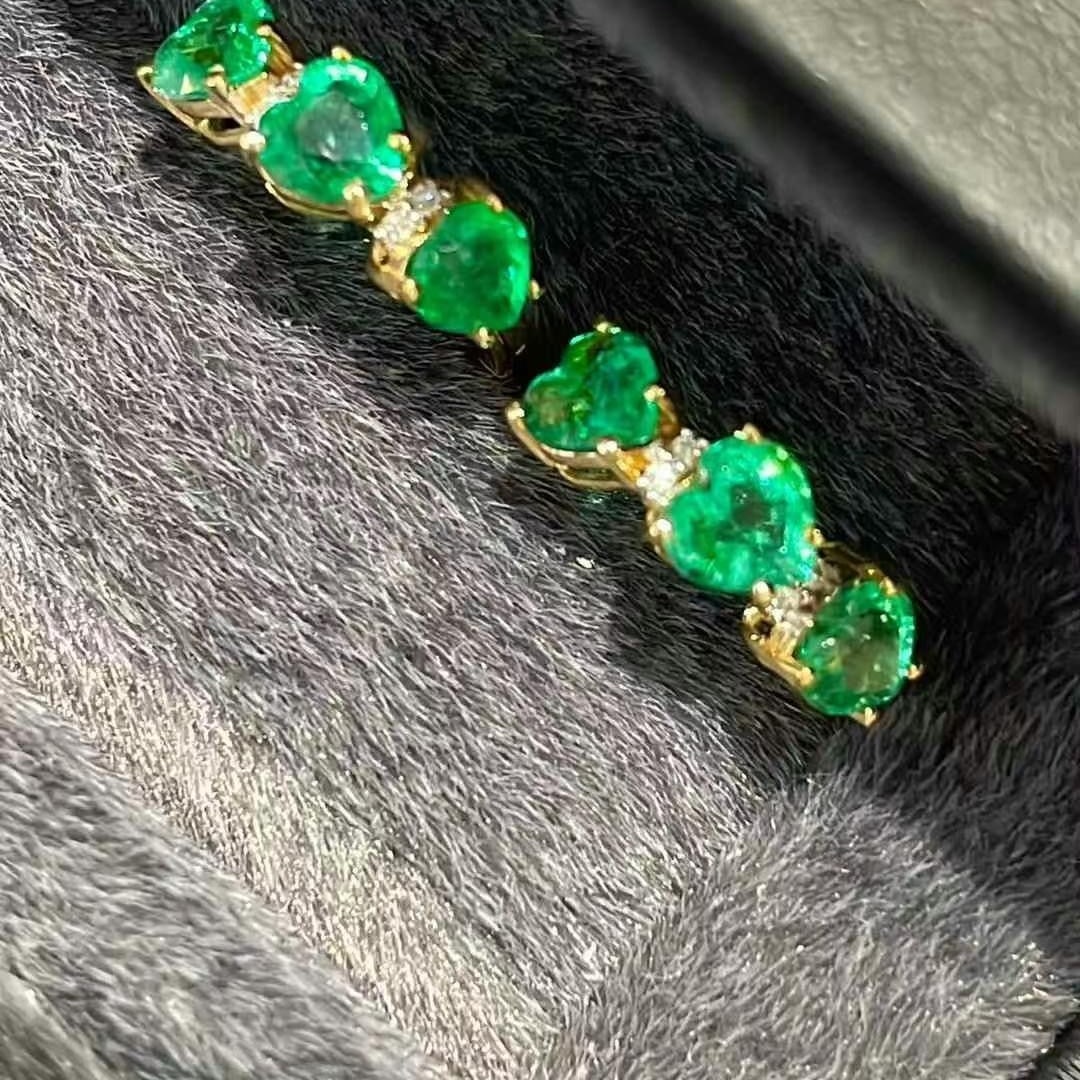 14k Gold 2 Ct Natural Emerald & Diamond Earrings - 5