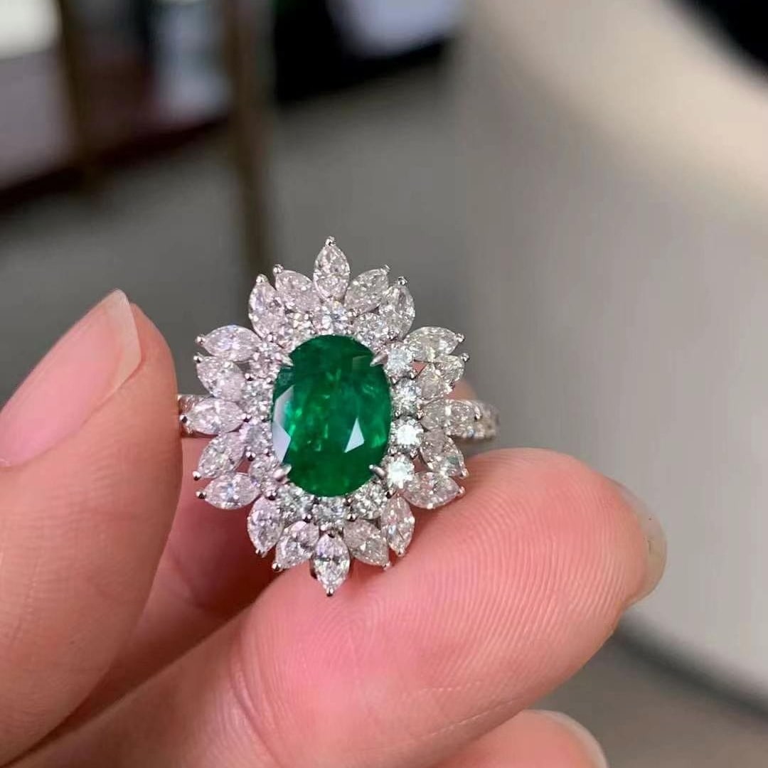 14k Gold 3.08 Ctw Vivid Green Natural Emerald & Diamond Ring/pendant( Without Chain ): Ref:230969256 // gold content:14k gold // ring size:7. 25us // // main gemstone:emerald // shape:oval // carat weight:1. 24ct // color:vivid green // treatment:natural // // adjacent gemstone 2 :