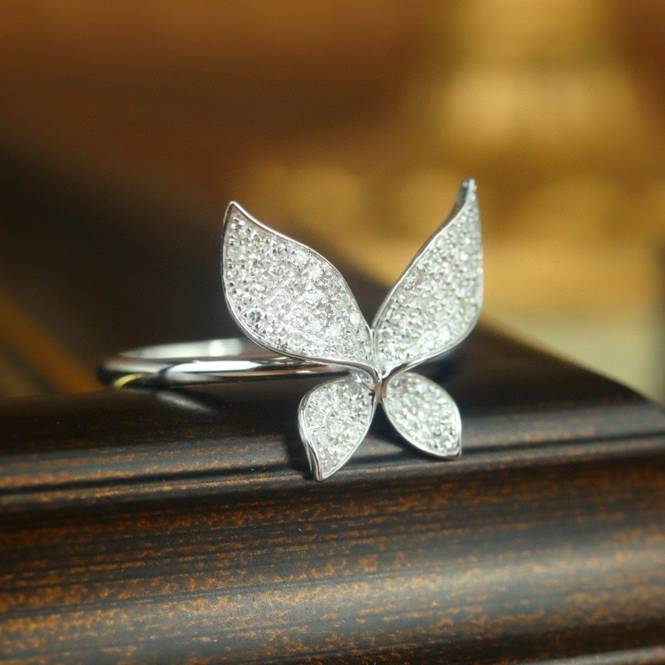 14k Gold 0.30 Ct Natural H Diamond Ring: Ref:230970041 // gold content:14k gold // ring size:7. 25us // // main gemstone:diamond // shape:round // carat weight:0. 30ct // clarity grade:vs-si // color:h // treatment:natural // cut grade:g //